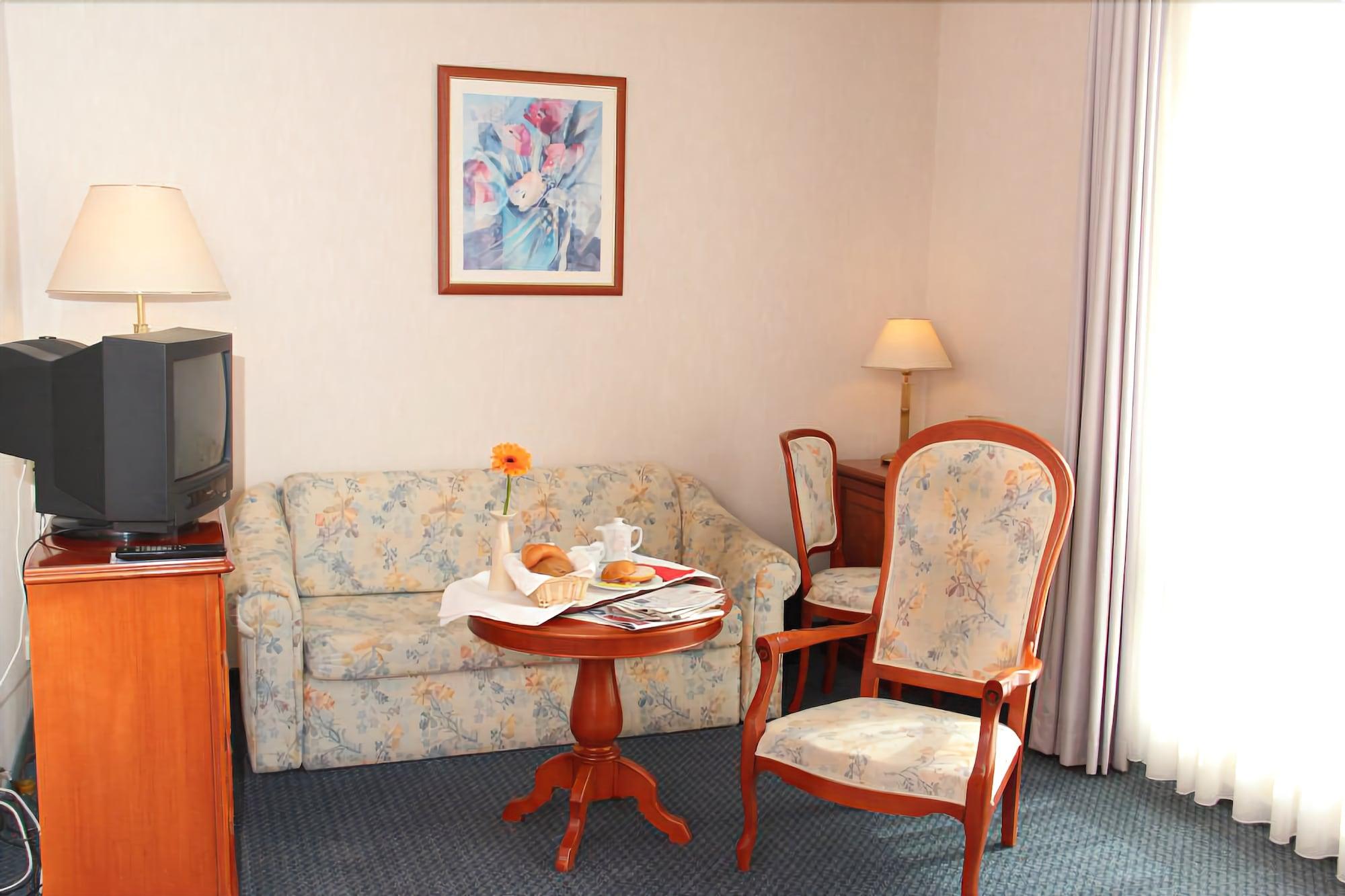 Hotel Ascania Ашерслебен Экстерьер фото