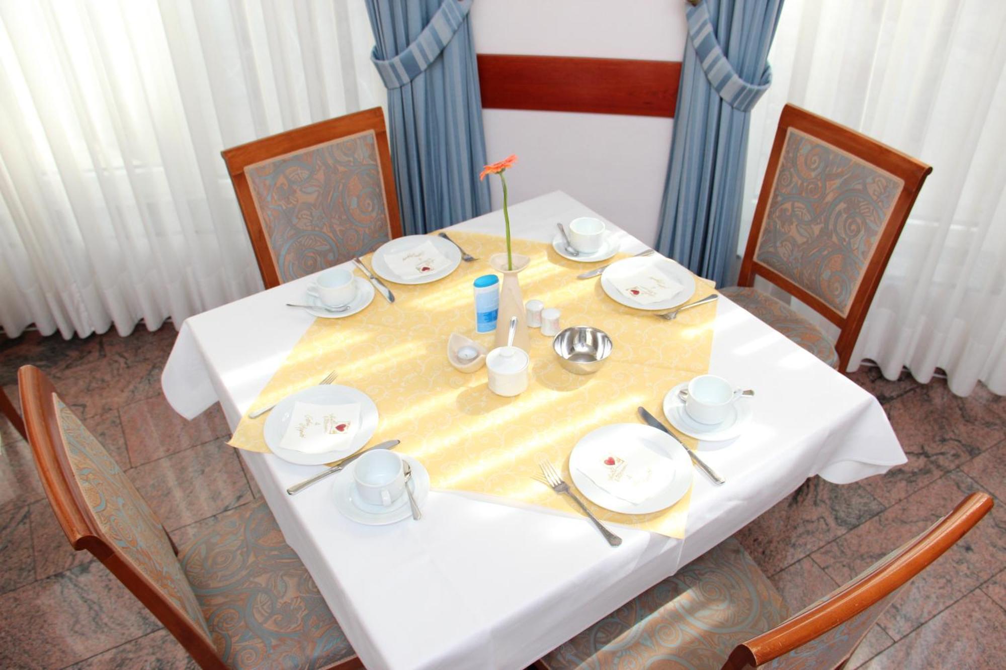 Hotel Ascania Ашерслебен Экстерьер фото