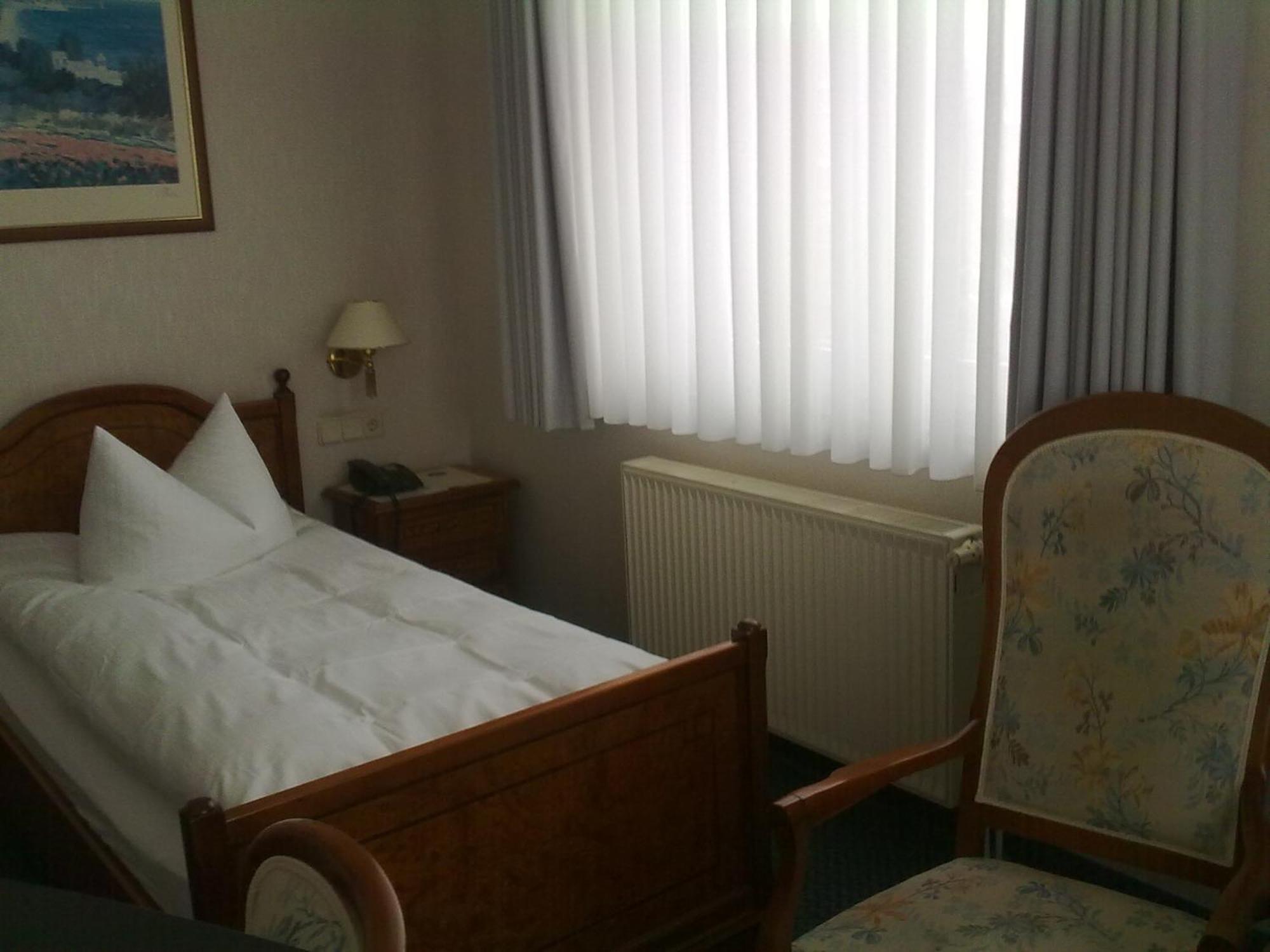 Hotel Ascania Ашерслебен Экстерьер фото
